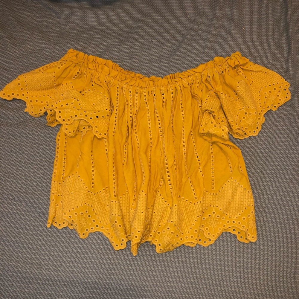 Forever21 off-shoulder crop top